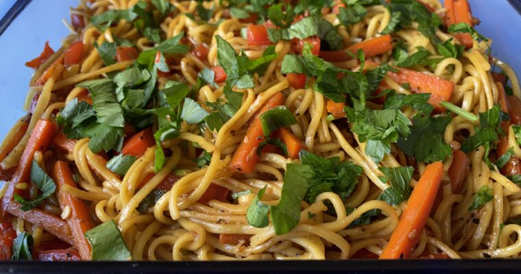 Vegetarian Noodles (Lo Mein)